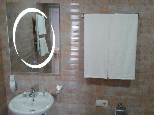 Отель Senator Hotel Тбилиси-8